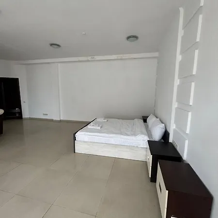Sea View Apartment *